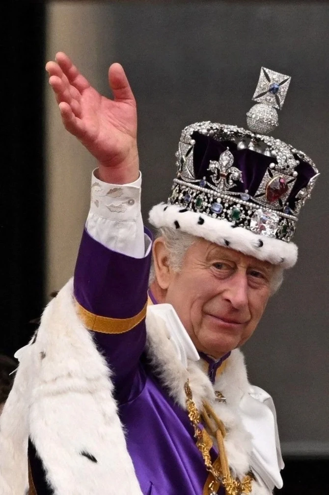 Britaniya kralı ölkənin ən varlıları arasında 258-ci yerdədir - FOTO
