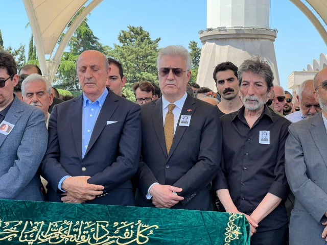 Ahmet Uğurlu SON MƏNZİLƏ YOLA SALINDI - FOTO/VİDEO