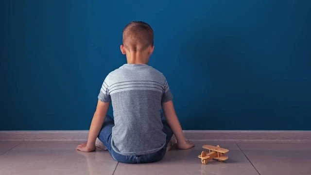 Erkən doğuş riskinə qarşı anaya vurulan ağciyər iynəsi körpədə autizm yaradır? - FOTO