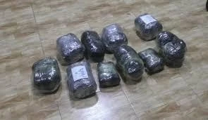 İran vətəndaşından 20 kiloqram narkotik əldə etməkdə şübhəli bilinən Lənkəran sakinləri saxlanılıb - FOTO