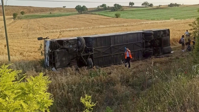 Tükiyədə sərnişin avtobusu aşdı - Çox sayda yaralı var - FOTO