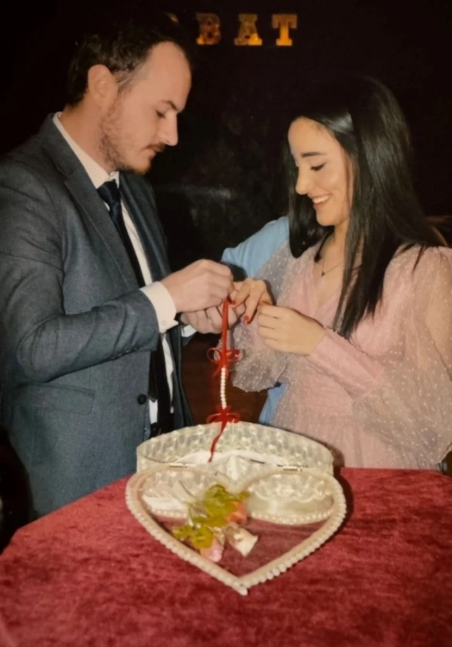 Azərbaycanlı qıza görə dinini dəyişdi: Virtual dünyadan başlayan eşq - FOTO