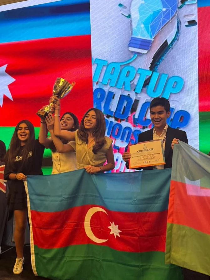 Студенты Miniboss Business School Baku победили в чемпионате мира по стартапам - ФОТО