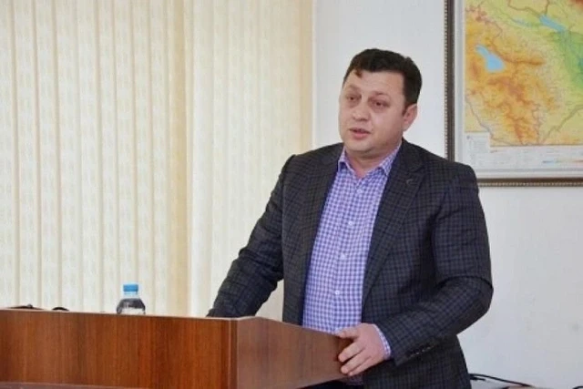 Zooloqdan HƏYƏCAN TƏBİLİ: 