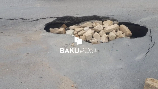 Bakı-Sumqayıt yolunun bir hissəsi çökdü - FOTO