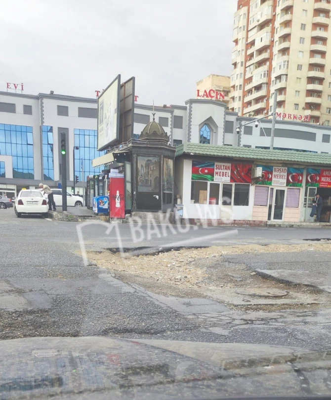 Qazılaraq asfaltı dağıdılan yol təmir olunacaq - YENİLƏNİB/FOTO