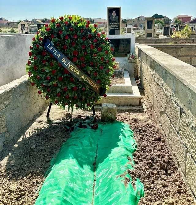 Leyla Əliyeva Dürdanə Ağayevanın dəfn mərasiminə əklil göndərib - FOTO