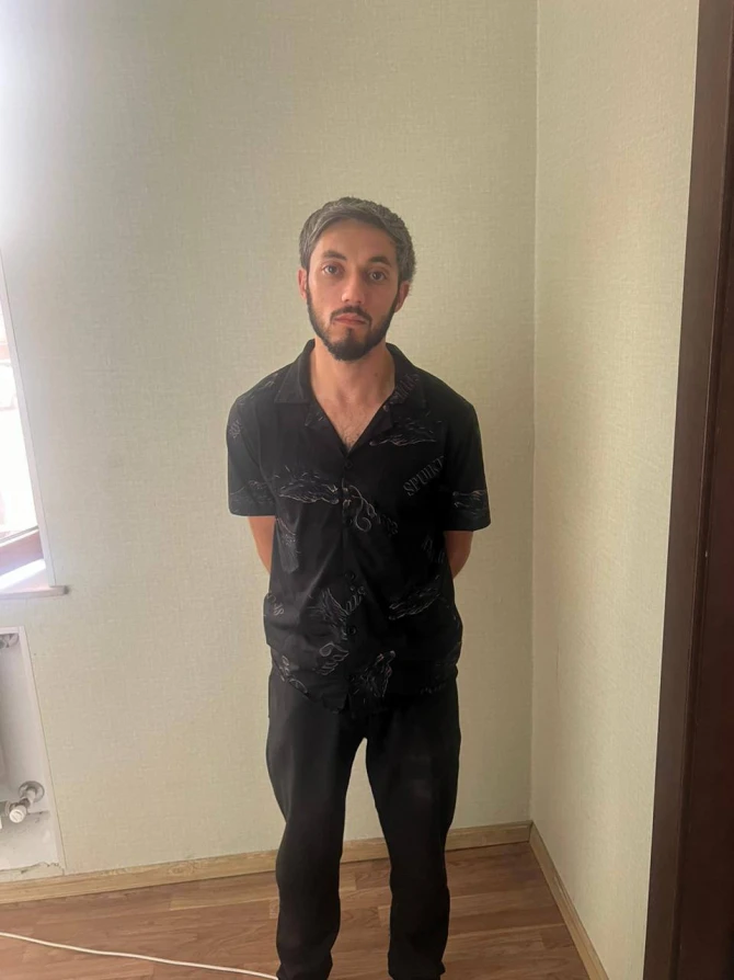 Taksi şoferini əvvəlcə döydülər, sonra bıçaqla... - FOTO