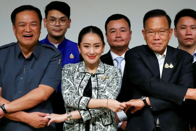 Tayland yeni liderini seçdi - Atası və əmisi də baş nazir olub - FOTO