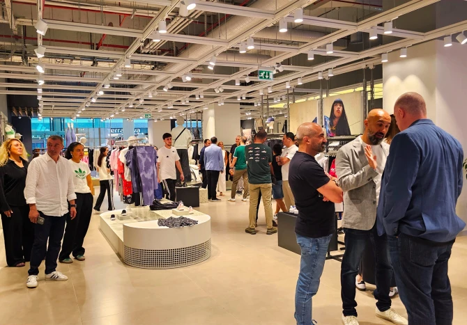 Bakıda Qafqazın ən böyük adidas mağazası açıldı! - FOTO