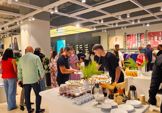 Bakıda Qafqazın ən böyük adidas mağazası açıldı! - FOTO