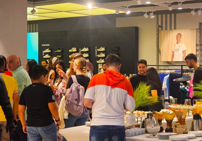 Bakıda Qafqazın ən böyük adidas mağazası açıldı! - FOTO