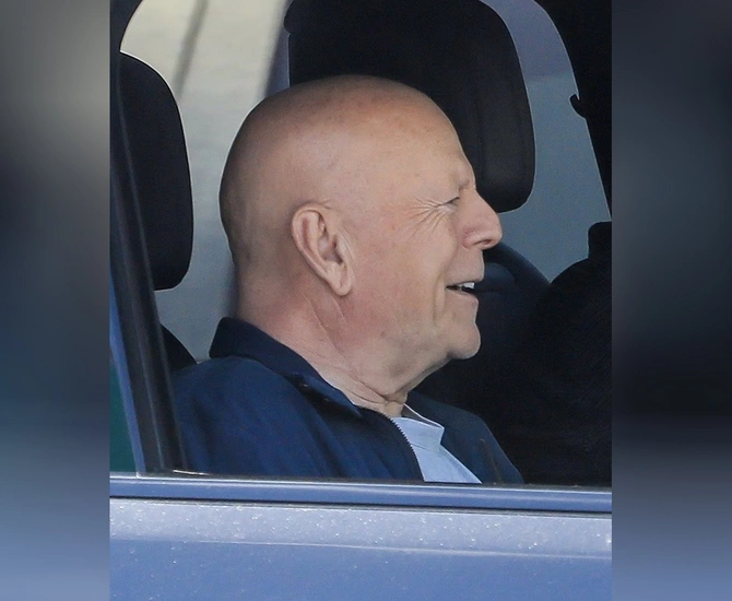 Brüs Uillis uzun fasilədən sonra ilk dəfə görüntüləndi