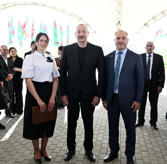 Zəngilanın Məmmədbəyli və Ağalı kəndlərinin sakinlərinə mənzillərin açarları təqdim edilib Zəngilanın Məmmədbəyli və Ağalı kəndlərinin sakinlərinə mənzillərin açarları təqdim edilib