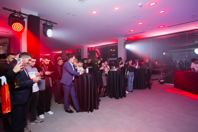 Mazda və Mitsubishi brendləri artıq rəsmi olaraq Babəkdə də satılacaq