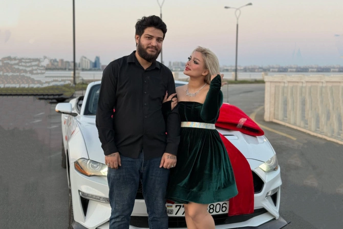 Blogger Elnur Jalina həyat yoldaşına 50 min manat dəyərində sürpriz edib