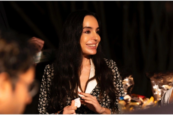 Leyla Əliyeva Qəbələdə "Gənc arıçı" layihəsinin iştirakçısı ilə görüşüb Leyla Əliyeva Qəbələdə "Gənc arıçı" layihəsinin iştirakçısı ilə görüşüb