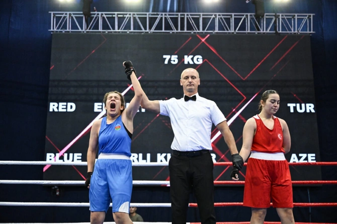 Azərbaycan boksçuları Avropa çempionatını 8 medalla başa vurub Azərbaycan boksçuları Avropa çempionatını 8 medalla başa vurub
