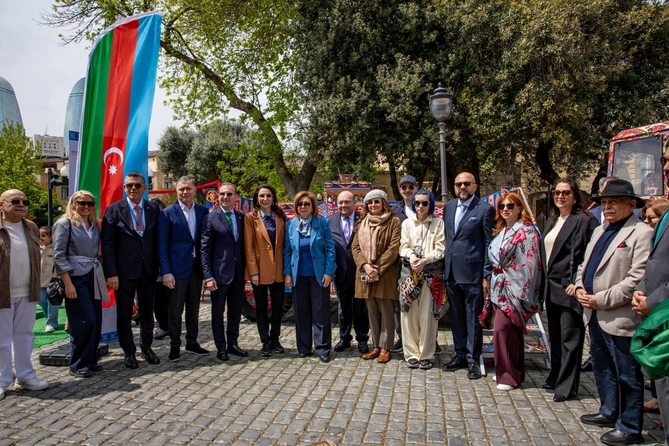 Baku Steel Company Xalça Festivalında polad sənətini təqdim etdi
