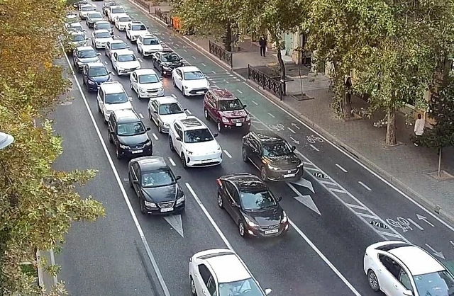 Bakının bu küçələrində sıxlıq var - SİYAHI Bakının bu küçələrində sıxlıq var - SİYAHI
