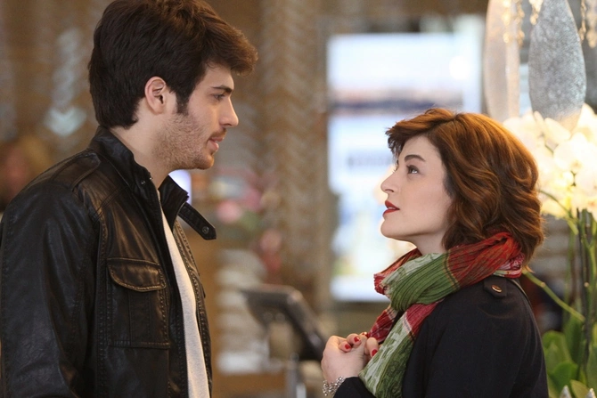 Məşhur aktyorlar bu səbəbdən seriallardan QOVULUBLAR