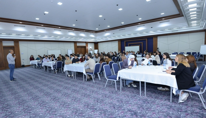 "Elm və təhsil yeniliklərinin media təqdimatı" mövzusunda təlim keçirilib "Elm və təhsil yeniliklərinin media təqdimatı" mövzusunda təlim keçirilib