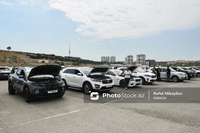 Почему автомобильный рынок Азербайджана застыл в пик сезона?