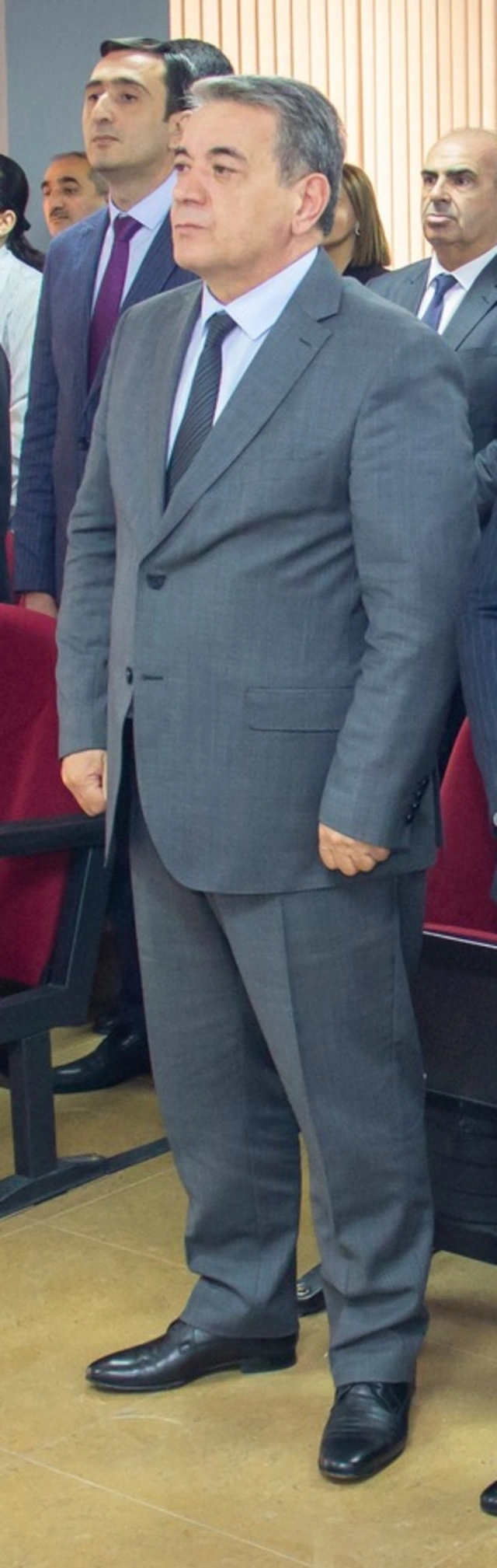 Zaur Əliyev direktor müavinini işdən çıxardı - YENİ TƏYİNAT