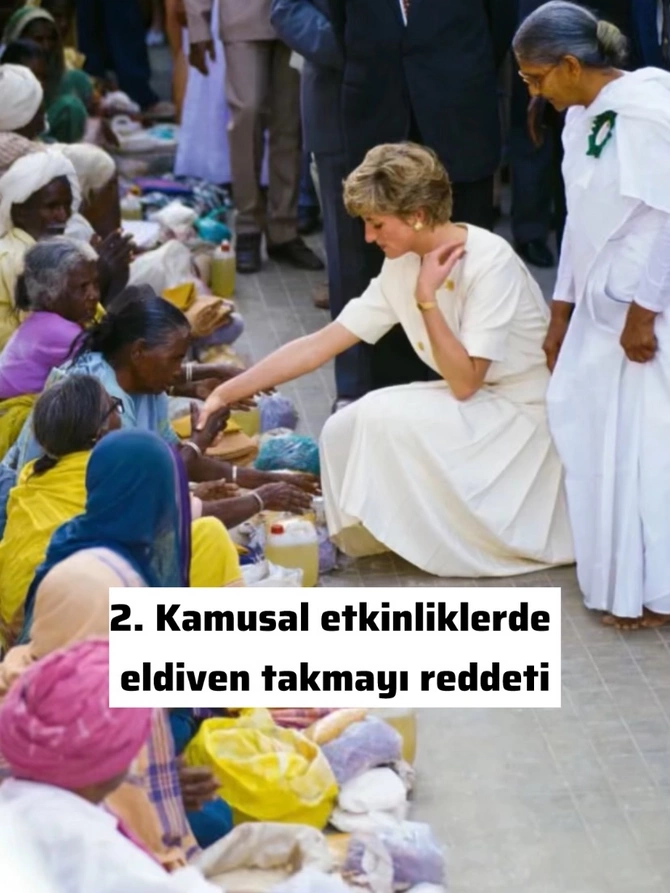Şahzadə Diananın kral protokolunu pozduğu 13 MƏQAM