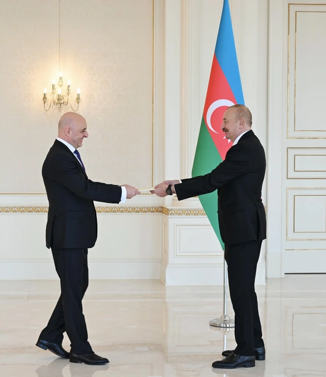 İlham Əliyev Gürcüstanın Azərbaycanda yeni təyin olunmuş səfirini qəbul edib