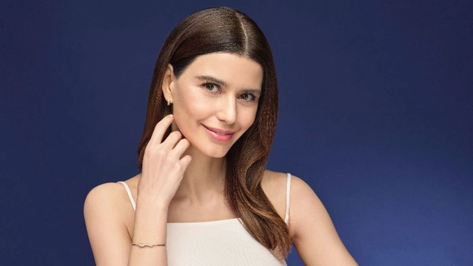 Yanında hamam xalatı daşıyan, gündə 50-80 stəkan çay içən TÜRKİYƏLİ MƏŞHURLAR