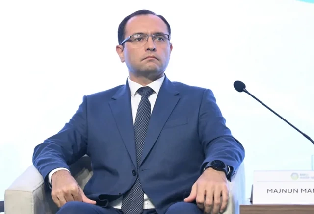 ВНИМАНИЮ граждан: эти лица могут получить до 20 тыс. манатов