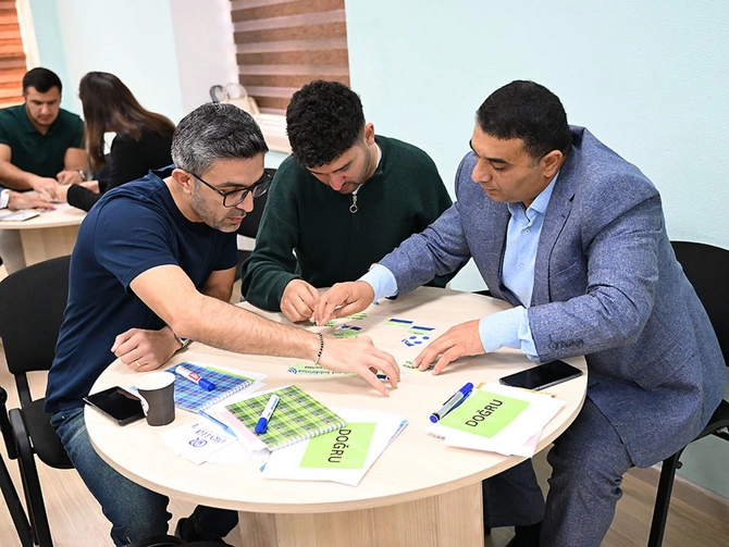 AFFA-da "Futbolda Uşaqların Hüquqlarının Qorunması" mövzusunda seminar təşkil olunub AFFA-da "Futbolda Uşaqların Hüquqlarının Qorunması" mövzusunda seminar təşkil olunub