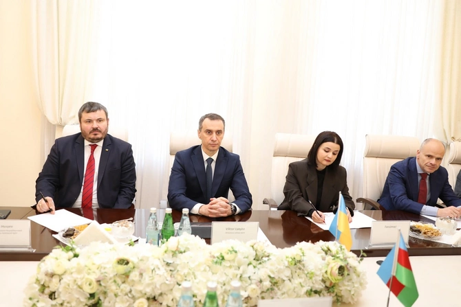 Ukrayna və Azərbaycan səhiyyə nazirləri saziş imzalayıb, əməkdaşlıq genişləndirilir Ukrayna və Azərbaycan səhiyyə nazirləri saziş imzalayıb, əməkdaşlıq genişləndirilir