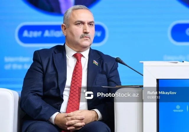 Əmək bazarında yeni dinamika - Yerli kadrlar əcnəbi işçiləri üstələyirlər