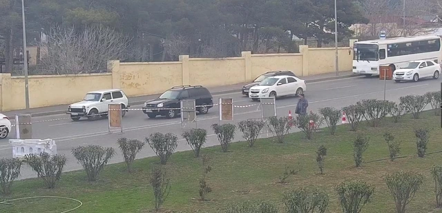 Paytaxtın əsas prospektlərindən birində nəqliyyatın hərəkətinə yenidən məhdudiyyət qoyulub