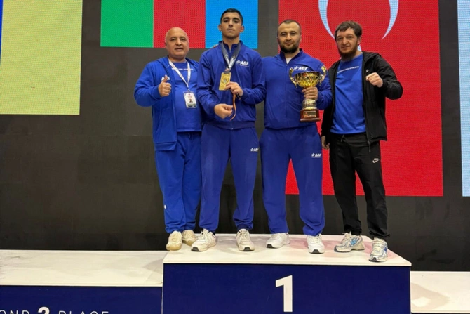 Azərbaycan boksçuları Avropa çempionatını 8 medalla başa vurub Azərbaycan boksçuları Avropa çempionatını 8 medalla başa vurub