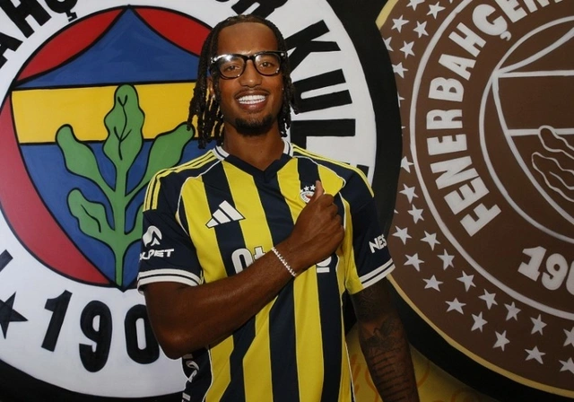 Türkiyə Superliqasında hərəkətli yay: 383 transfer, 327 milyon avro xərc Türkiyə Superliqasında hərəkətli yay: 383 transfer, 327 milyon avro xərc