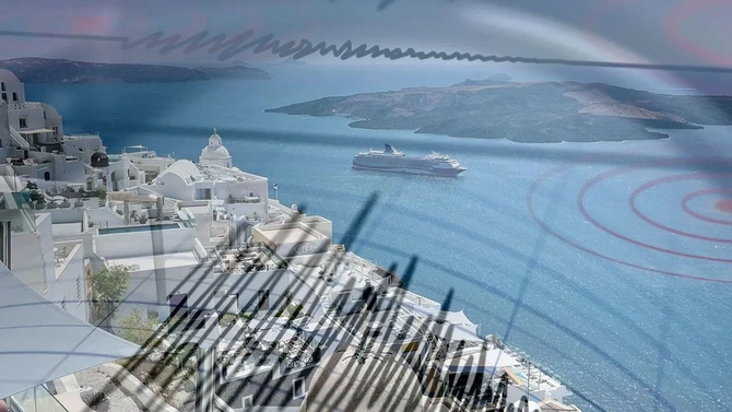 Santorinidə zəlzələ həyəcanı – Adada fövqəladə vəziyyət elan olundu