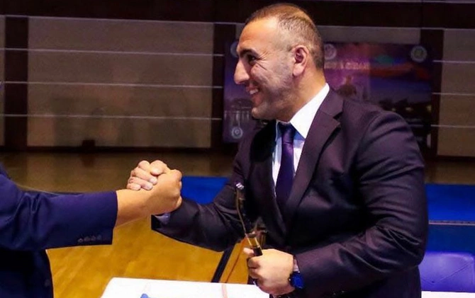 İş adamının 4 milyonu ələ keçirildi - Biri federasiya prezidenti olub