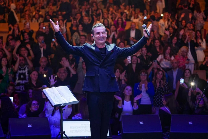 Ferhat Göçerin möhtəşəm Bakı konsertindən GÖRÜNTÜLƏR Ferhat Göçerin möhtəşəm Bakı konsertindən GÖRÜNTÜLƏR