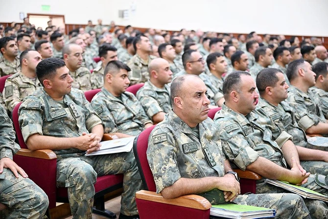 Azərbaycan Ordusunda maddi-texniki təminat üzrə toplanış keçirilib