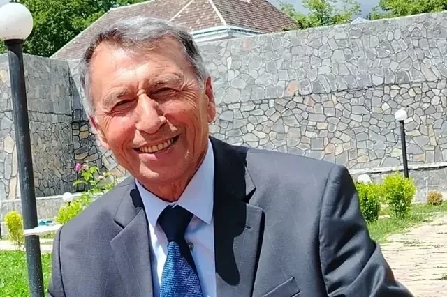 Скончался известный азербайджанский поэт