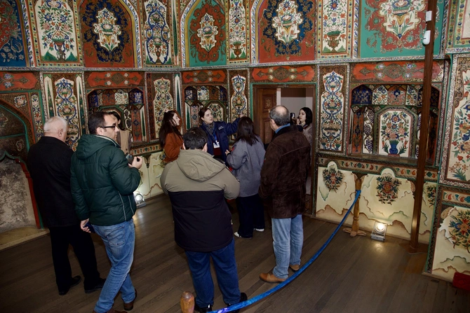 Halvaçılığdan ipəkçiliyə, tarixin rəngli pəncərələrinə - Şəki SƏFƏRİ