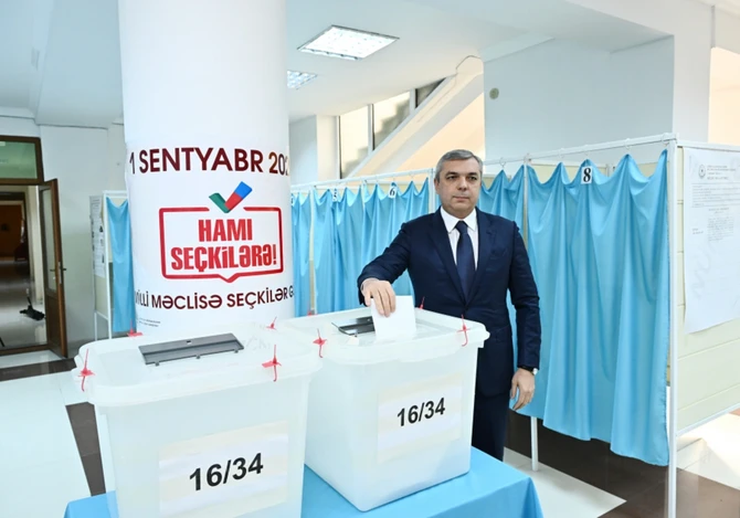 Samir Nuriyev səs verdi