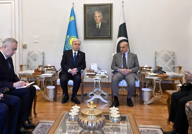 İran ətrafında sanksiya təzyiqləri Mərkəzi Asiyanın logistik strategiyalarını dəyişdirir