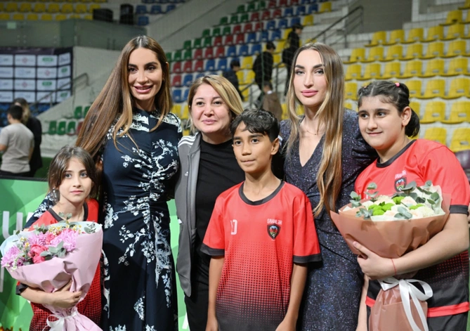 Leyla Əliyevanın təşəbbüsü ilə uşaq evlərinin komandaları arasında növbəti minifutbol turniri təşkil olunub Leyla Əliyevanın təşəbbüsü ilə uşaq evlərinin komandaları arasında növbəti minifutbol turniri təşkil olunub