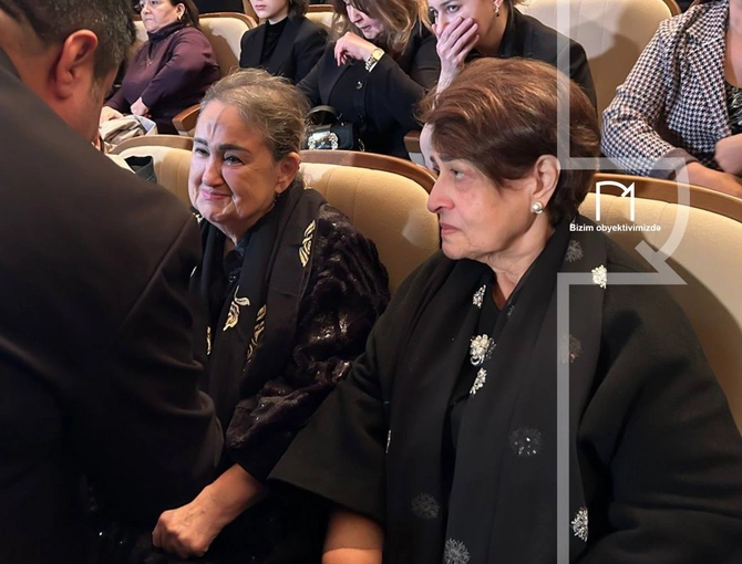 Həyat yoldaşı Rasim Balayevin vida mərasimində iştirak edir