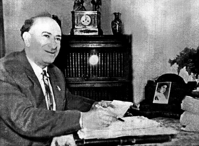 Сегодня исполнилось 129 лет со дня рождения основателя азербайджанской вокальной школы Бюльбюля