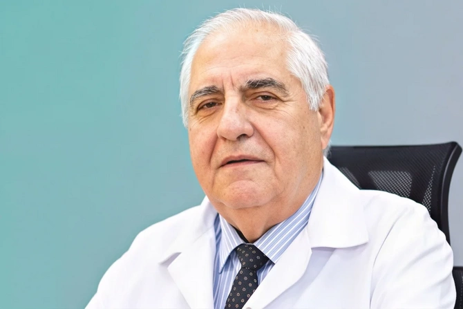 Tanınmış həkim dünyasını dəyişdi